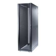 Imagen del APC NetShelter SX 48U, un bastidor independiente de color negro para centros de datos. SKU AR3307