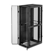 APC AR3347B2, armario rack de 52 unidades, color blanco, diseñado para centros de datos, ideal para almacenamiento y organización de equipos electrónicos.