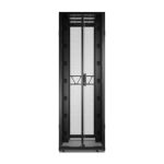 Imagen del APC armario rack de 48U en color negro, ideal para centros de datos, SKU AR3357B2