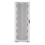 Imagen del armario rack 48U APC AR3357W de puertas perforadas, diseñado para centros de procesamiento de datos, SKU AR3357W