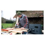 Vista de la estación de energía portátil APC modelo PPS330-GR, con capacidad de 531 W y peso de 3,3 kg, batería de iones de litio