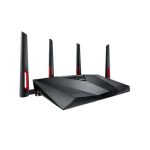 Router inalámbrico ASUS RT-AC88U con capacidades de doble banda (2,4 GHz y 5 GHz), Gigabit Ethernet y diseño en negro y rojo. SKU: RT-AC88U
