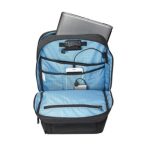 Mochila ASUS Triton de alta capacidad y comodidad, SKU 90XB03P0-BBP000, ideal para portátiles y accesorios.