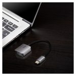 ATEN Adaptador de USB-C a VGA, modelo UC3002A-AT, diseñado para conectar dispositivos USB-C a pantallas VGA en alta definición.