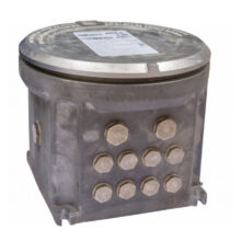 Imagen del switch Fast Ethernet Axis modelo 01535-001 con soporte PoE y carcasa de aluminio, ideal para cámaras de seguridad.