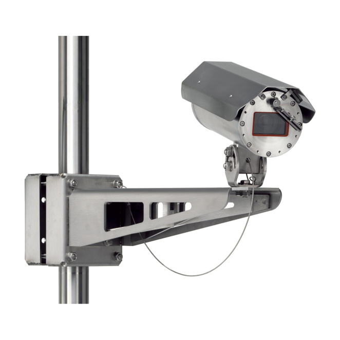 Axis Cámara de vigilancia IP 1080p para interior y exterior Imagen de la cámara de vigilancia Axis modelo 01572-001 con resolución 1920 x 1080 píxeles, diseñada para uso interior y exterior con abrazadera para mástil.