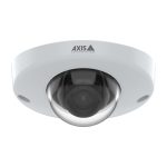 Imagen de la Axis 02671-021, una cámara de vigilancia IP para interiores con resolución de 1920 x 1080 pixeles, montada en la pared.