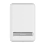 Cargador inalámbrico Belkin BoostCharge de 5000 mAh en color blanco, SKU BPD004BTWT