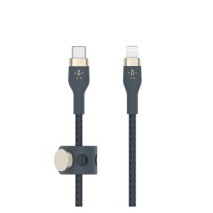 Imagen del cable Belkin CAA011BT1MBL con conector Lightning, mide 1 metro y es de color azul