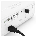 Proyector BenQ LH650 de alcance estándar, 4000 lúmenes ANSI, tecnología DLP, resolución 1080p (1920x1080) y compatibilidad 3D en colores negro y blanco. SKU: 9H.JS577.13E