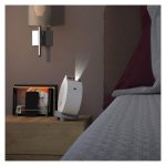 Proyector BenQ modelo GV50 con 500 lúmenes ANSI, tecnología DLP, resolución 1080p (1920x1080) en color blanco, SKU 9H.JSR77.59E