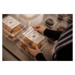 Imagen de la etiqueta de impresora autoadhesiva blanca Brother para impresoras, SKU BDE1J152102058. Ideal para impresión de alta calidad.