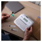 Brother PT-D410, impresora de etiquetas con transferencia térmica, resolución de 180 x 180 DPI, velocidad de 20 mm/s, conectividad alámbrica y teclado TZe QWERTY, SKU PTD410UR1