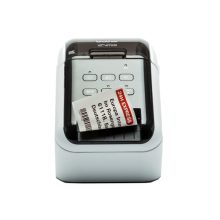 Brother QL-810W impresora de etiquetas térmica directa a color con una resolución de 300 x 600 DPI, velocidad de 176 mm/s, y conectividad inalámbrica y alámbrica. SKU: QL810WCYJ1