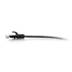 Cable Ethernet delgado sin apantallar UTP con protección antienganche Cat6a de 3,1 metros en color negro de C2G - SKU C2G30148