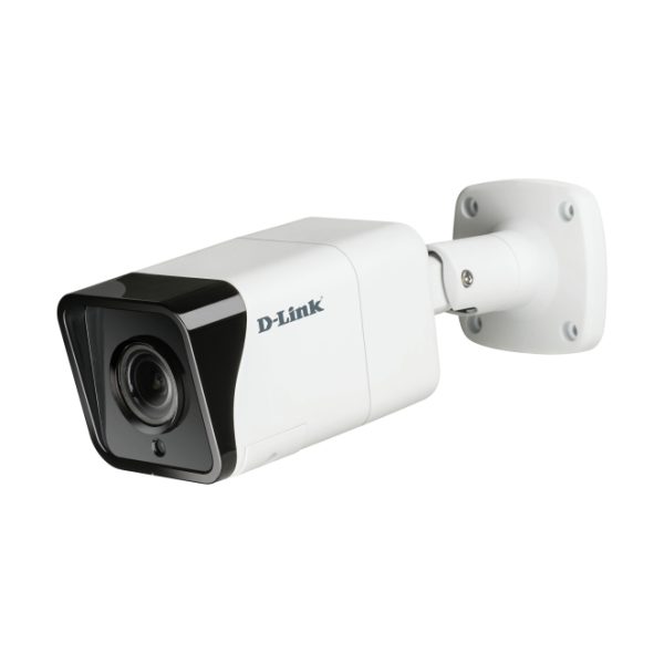 Cámara de seguridad IP exterior D-Link DCS-4718E con resolución 4K (3840 x 2160 Pixeles) montada en pared para videovigilancia