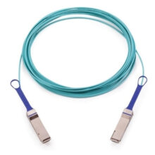 Cable de fibra óptica e InfiniBand DELL de 5 metros, conectores QSFP azul y gris. SKU: 470-ACBW