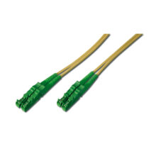 Vista del cable de conexión de fibra óptica Digitus con conectores LSH 8° APC en ambos extremos, modo único, SKU AL-9E2000-01I