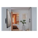 Digitus Soporte de pared universal para monitores de hasta 81cm (32 pulgadas), modelo DA-90303-1. Ideal para ahorrar espacio y lograr una visualización ergonómica.