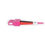 Cable de conexión multimode de fibra óptica Digitus OM4, con conectores SC/SC, ideal para centros de datos. SKU DK-2522-01-4
