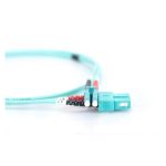 Digitus Cable de conexión de fibra óptica multimode OM 3 con conectores LC y SC, SKU DK-2532-02/3, ideal para cableado de centros de datos.