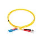 Imagen del Digitus Cable de conexión modo único de fibra óptica con conectores LC/ST, ideal para centros de datos. SKU: DK-2931-01