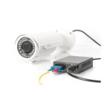 Convertidor de medios Digitus para redes Gigabit PoE con conexiones RJ45 y SC multimodo, modelo DN-82150