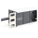 Regleta de enchufes Digitus de aluminio con 8 tomas de tierra y enchufe de seguridad, modelo DN-95401, con cable de 2 metros
