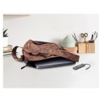 Base para portátil y replicador de puertos alámbrico D-Link DUB-2327, USB Tipo C en color gris, SKU DUB-2327.