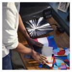 Impresora multifunción Epson EcoTank ET-8550 a color con sistema de tanques de tinta, SKU C11CJ21401. Alta calidad de impresión y eficiencia en el uso de tinta.