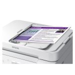 Vista de la impresora Epson EcoTank L6276, una impresora multifunción de inyección de tinta con resolución de 4800 x 1200 DPI, velocidad de 33 ppm y conectividad Wifi. SKU: C11CJ61406.