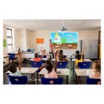 Proyector Epson EB-FH52 con resolución Full HD, 4000 lúmenes de brillo y contraste 16000:1, SKU V11H978040