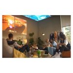 Proyector Epson EF-12 con tecnología láser, resolución Full HD, portabilidad y altavoces incorporados. SKU: V11HA14040