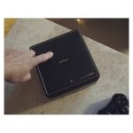 Proyector Epson EF-12 con tecnología láser, resolución Full HD, portabilidad y altavoces incorporados. SKU: V11HA14040