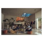 Proyector Epson EF-11 compacto con tecnología láser, alta resolución y SKU V11HA23040