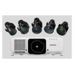 El proyector Epson EB-PU1007W para grandes espacios, con 7000 lúmenes ANSI, 3LCD, resolución WUXGA (1920x1200), en color blanco. SKU: V11HA34940