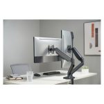 Vista frontal del soporte de sobremesa Equip para dos monitores interactivos de 17 a 32 pulgadas, modelo 650121. Ideal para optimizar el espacio de trabajo.