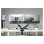 Vista frontal del soporte de sobremesa Equip para dos monitores interactivos de 17 a 32 pulgadas, modelo 650121. Ideal para optimizar el espacio de trabajo.