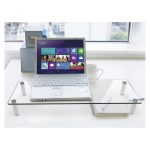 Equip Soporte de cristal para monitor de sobremesa, SKU 650882. Soporte de cristal transparente, eleva el monitor para una postura ergonómica.