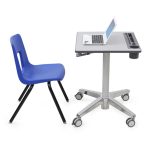 Imagen del Ergotron LearnFit, una mesa ajustable ideal para monitores, con altura regulable, SKU 24-547-003