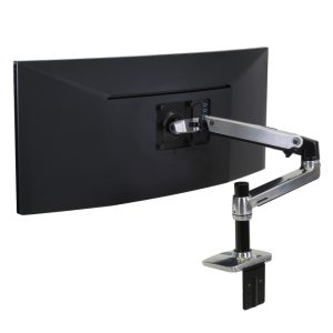 Soporte de escritorio Ergotron LX Series Desk Mount LCD Arm para monitores de hasta 34 pulgadas, en color negro. SKU 45-241-026