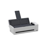 Escáner Ricoh ScanSnap iX1300 con alimentador automático de documentos, resolución de 600 x 600 DPI, tamaño A4, en color blanco. SKU: PA03805-B001.