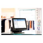 Imagen del HP rp 7800, un ordenador TPV con pantalla táctil de 15 pulgadas, resolución de 1024 x 768 pixeles, procesador Intel i5-2400S, en color negro. SKU: C2R99EA