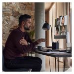 Ordenador todo en uno HP EliteOne 840 G9 con Intel Core i5, pantalla de 23.8 pulgadas, resolución 1920x1080, 16 GB DDR5-SDRAM, y SSD de 512 GB. SKU 99A94ET#ABE