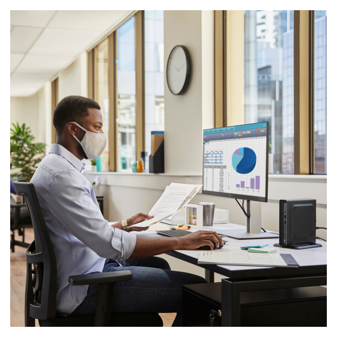 HP Pro Mini 400 G9 Intel® Core™ i5 i5-12500T 16 GB DDR4-SDRAM 512 GB SSD Windows 11 Pro Mini PC Negro 5 Vista lateral HP Pro Mini 400 G9