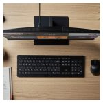 Vista frontal del HP ProOne 440 G9, PC todo en uno con procesador Intel Core i7-14700T, pantalla de 23.8 pulgadas 1920 x 1080 píxeles, 16 GB de RAM, 512 GB SSD y Windows 11 Pro en color negro. SKU: A54WQET#ABE.