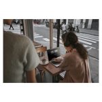 Portátil HP EliteBook 840 G7 certificado reacondicionado con Intel Core i5, 16GB de RAM, 256GB SSD, Full HD, Wi-Fi 6 y Windows 11 Pro. SKU: B21DHE8Q#ABE