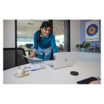 Portátil HP EliteBook X G1i con procesador Intel Core Ultra 7, pantalla de 14 pulgadas WUXGA, 32 GB de RAM LPDDR5x, SSD de 1 TB, Wi-Fi 7 y Windows 11 Pro en plata, SKU: B69A1ET#ABE