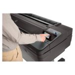 HP Designjet Impresora Z6 PostScript de 44 pulgadas, SKU T8W16A#B19. Impresora de gran formato para gráficos detallados y colores precisos.