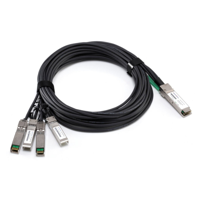 HPE BladeSystem Active Optical Cable 15m HPE BladeSystem c-Class QSFP+ a 4x10G SFP+ 15m Active Optical Cable SKU 721076-B21 para centro de datos